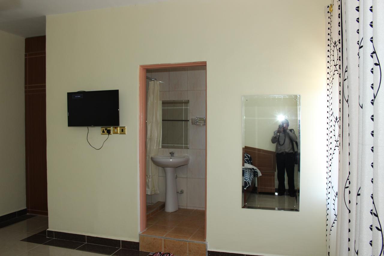 Gees Inn Nakuru Buitenkant foto