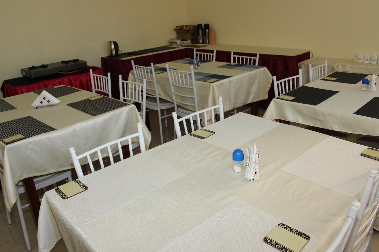 Gees Inn Nakuru Buitenkant foto