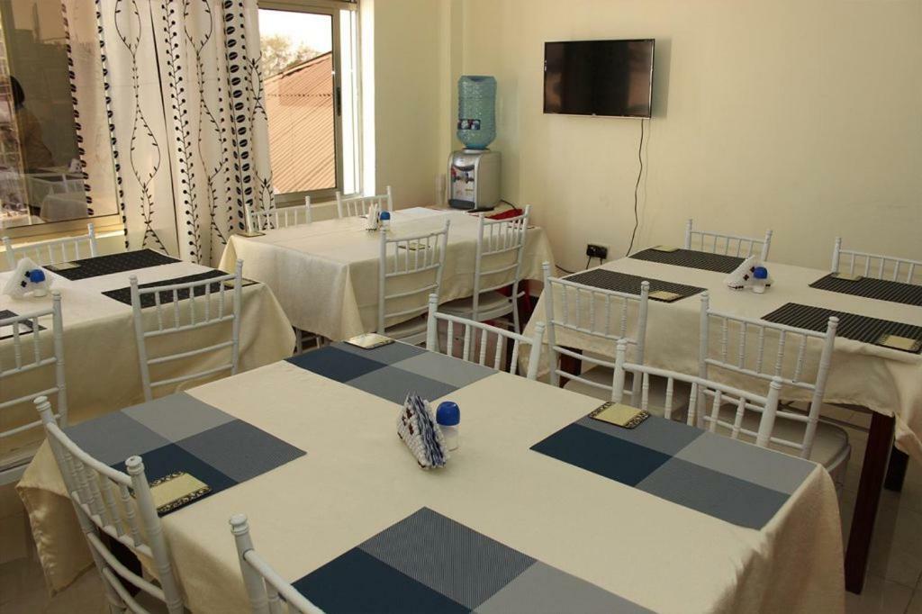 Gees Inn Nakuru Buitenkant foto